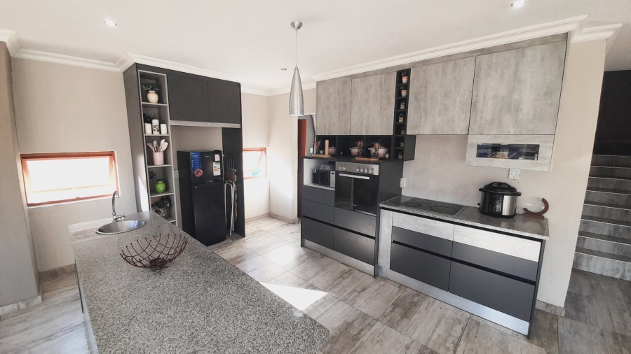 3 Bedroom Property for Sale in Xanadu Eco Park North West